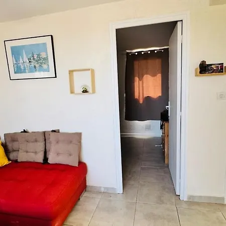 Grand Avec Terrasse A 50m De La Appartement *